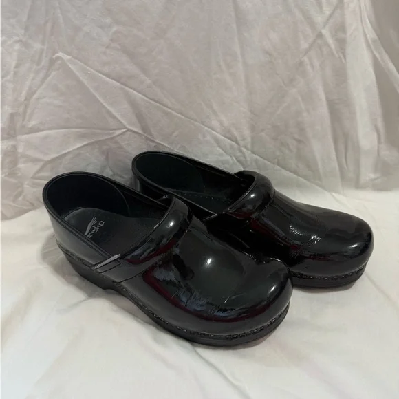 Dansko Professional Black Patent Slip-On Clog - Picture 2 of 10